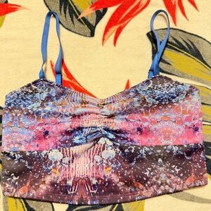 Mika Yoga Wear Ayla Crop Top. Size M. Used excellent condition.